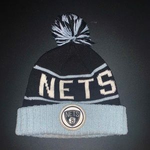 Brooklyn Nets Pom Knit beanie